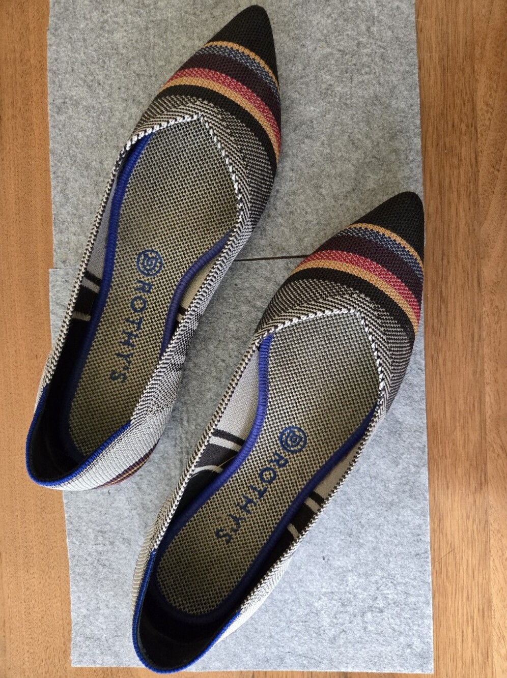 Rothy's Point Retired Inverse Stripe Size 9.5